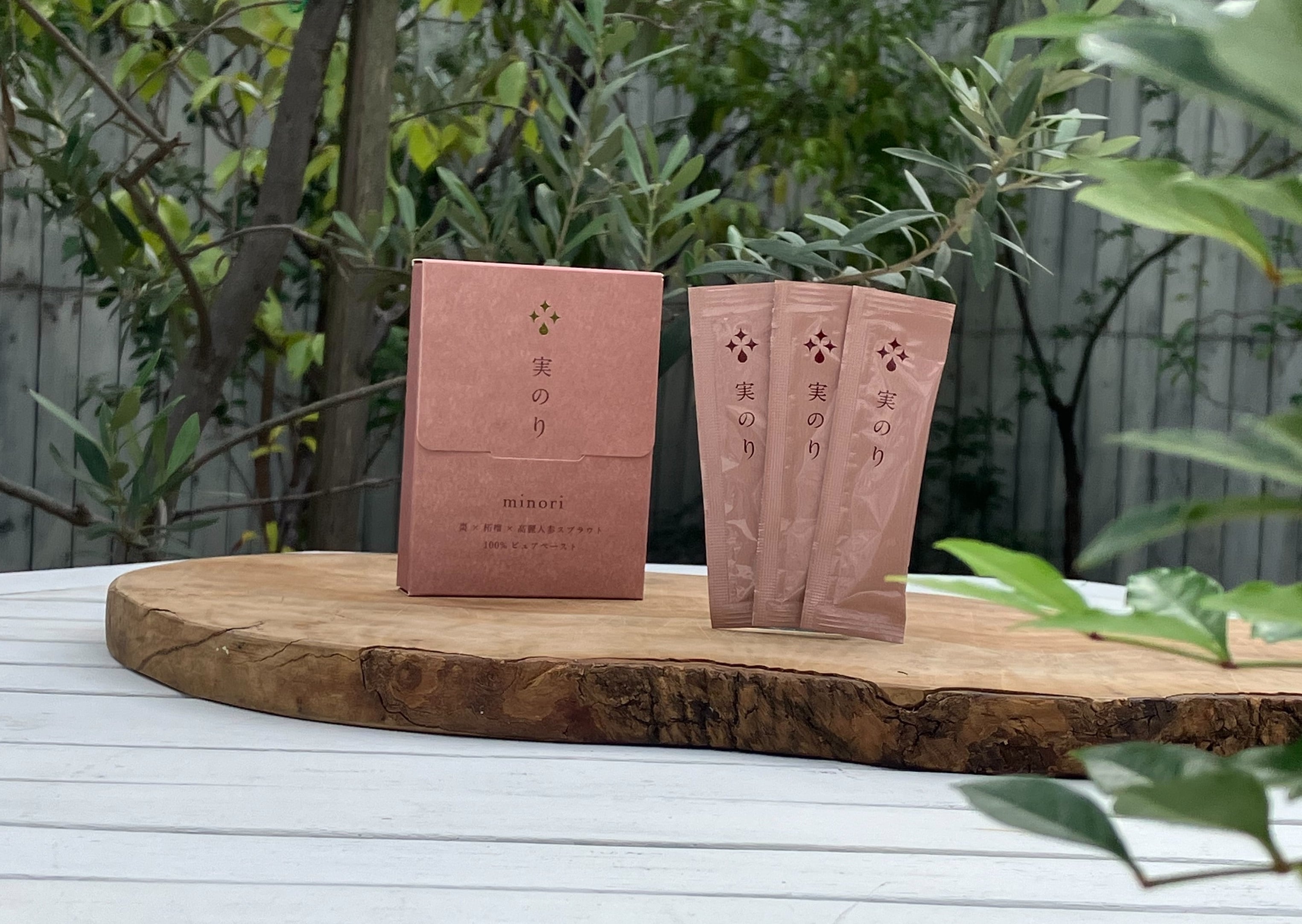 100％ピュアペースト「実のり」 | 四国発高麗人参スプラウト