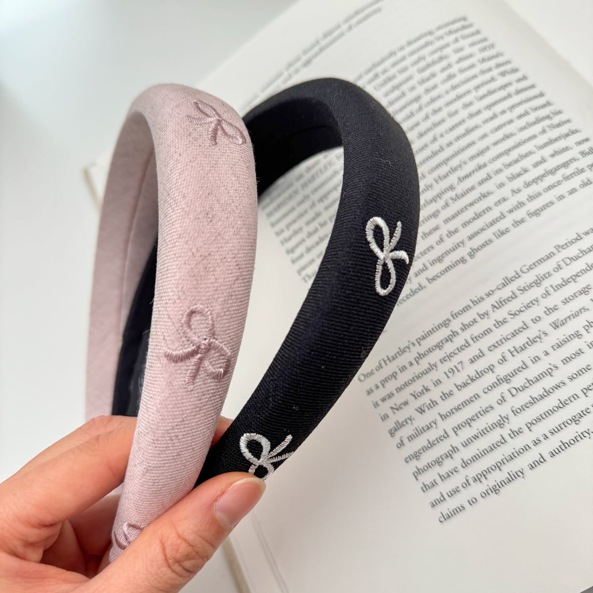 リボン刺繍カチューシャ