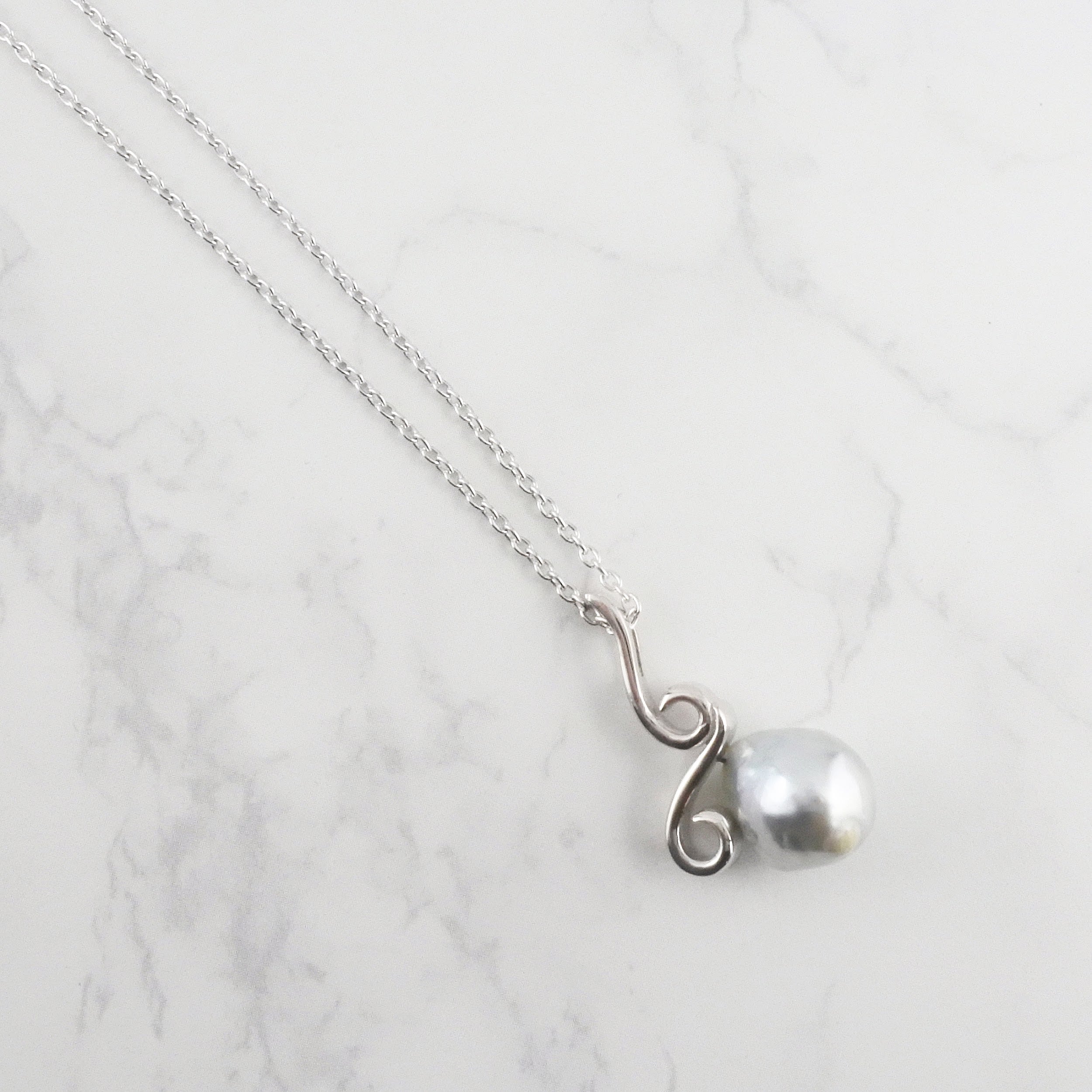 未使用⭐︎ジェムグレーディングシステムジャパン アコヤ真珠ネックレス&ピアスセット シルバーウェーブネックレス(バロックアコヤ真珠 9㎜ 宇和島産