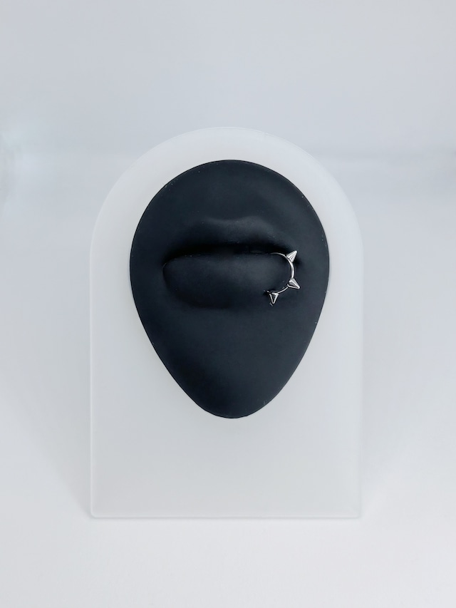 lip cuff 005