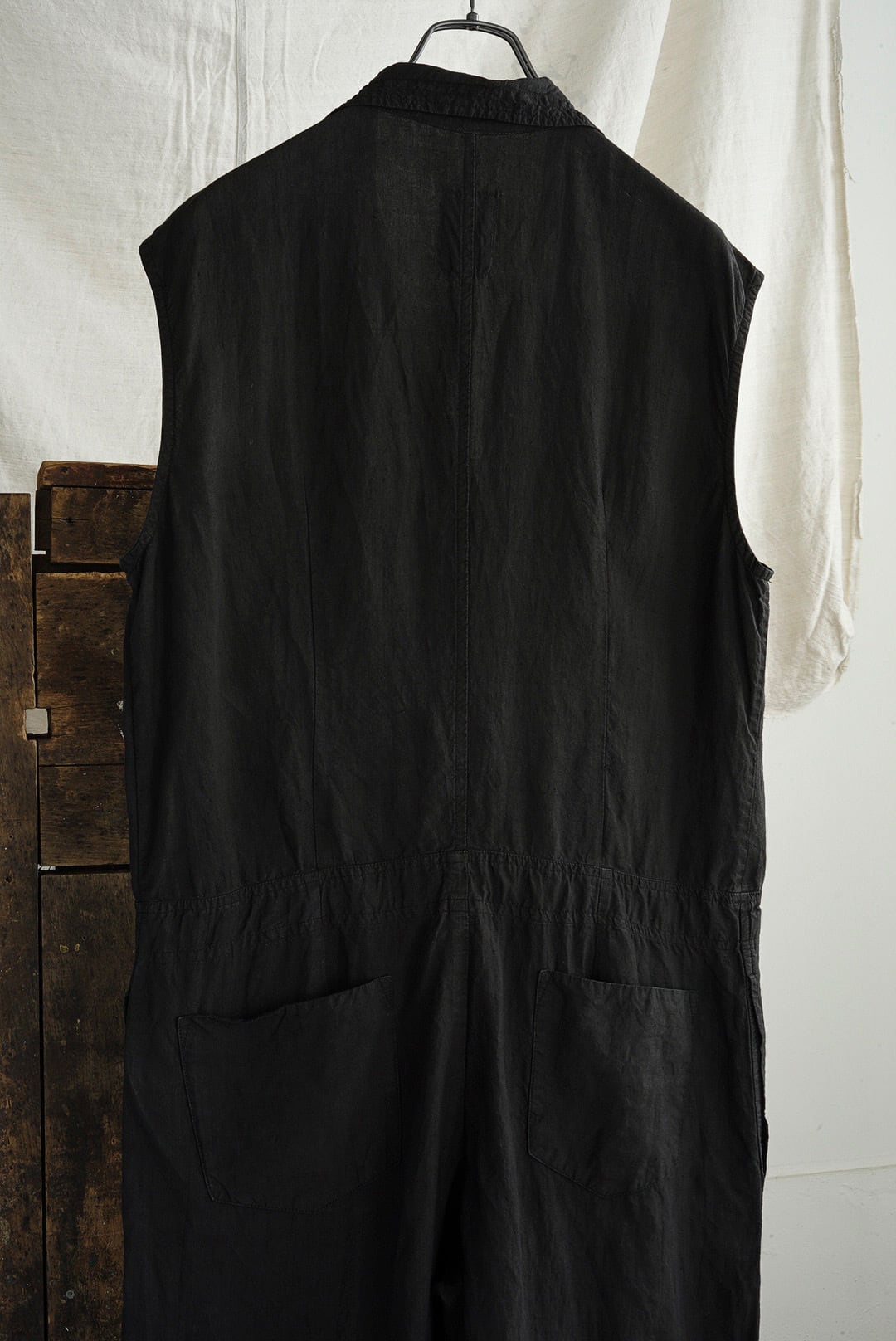 CHEZ VIDALENC - JUMPY SLEEVELESS | Brownie