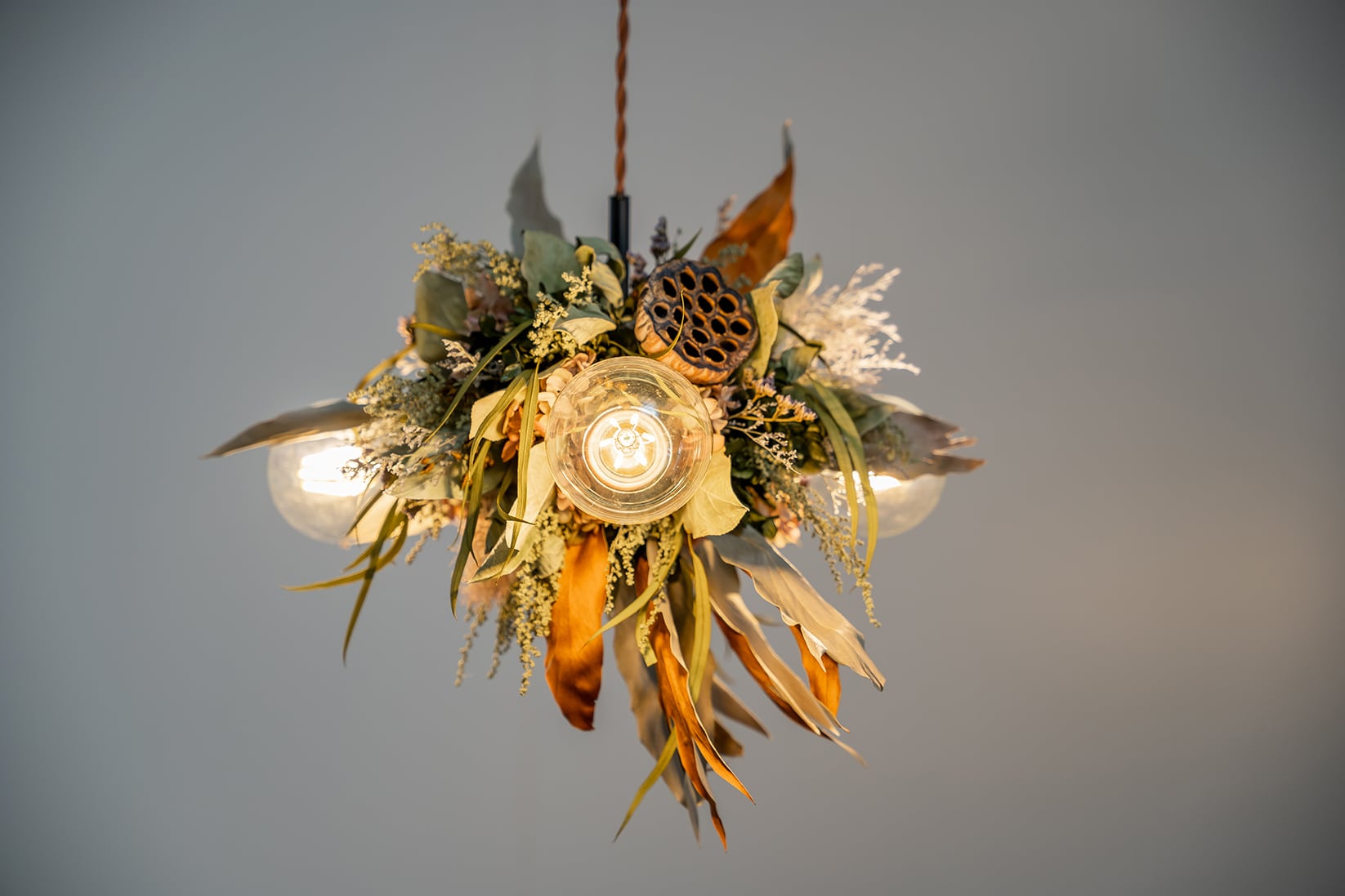 紫陽花・マグノリアリーフ / 小型ドライフラワーシャンデリア / 品番