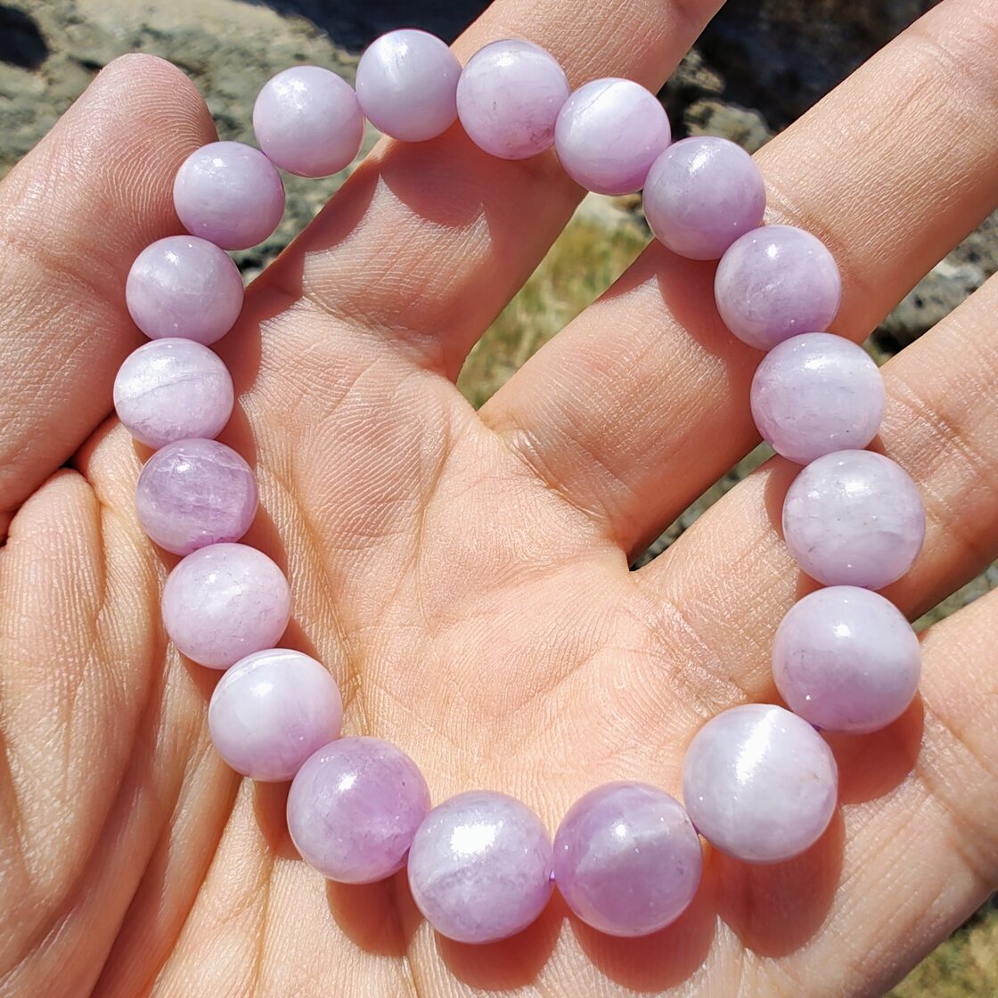 ◇キャッツアイ効果◇クンツァイト(Kunzite) 9mm K00614 天然石 