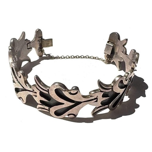 Vintage Heavy Silver Bracelet [MEXICO 1960s- STERLING] Tribal Design