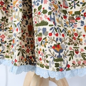 フォークダンス 衣装 ベスト スカート セット クリーム系 花柄 総柄 鳥 馬 動物柄 カラフル チロリアン チロルスカート 赤 水色 黄 緑 カントリー かわいい イベント ダンス衣装 練習 レッスン レッド系 ブルー系 ピンク系 イエロー系