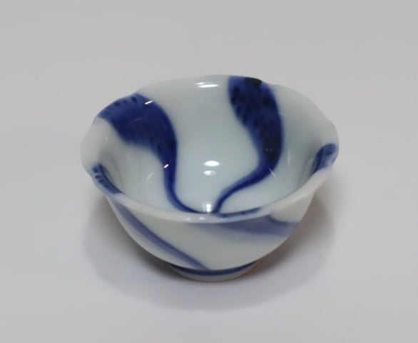 永楽善五郎造 染付捻酒盃 20客 | 賢祥堂 うつわ店