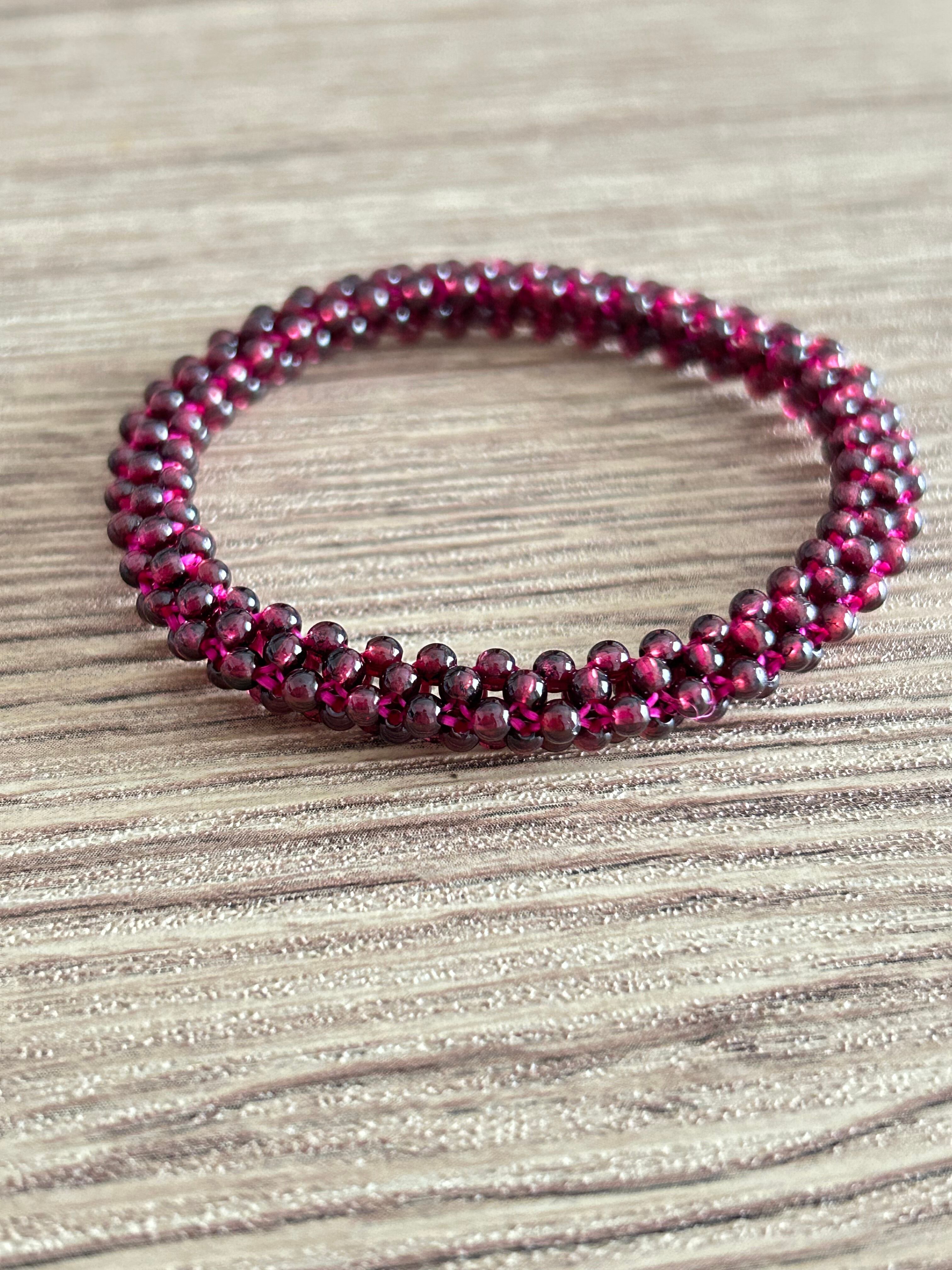 ガーネット・ばらクリスタルブレスレット ガーネット・ばらクリスタルブレスレット