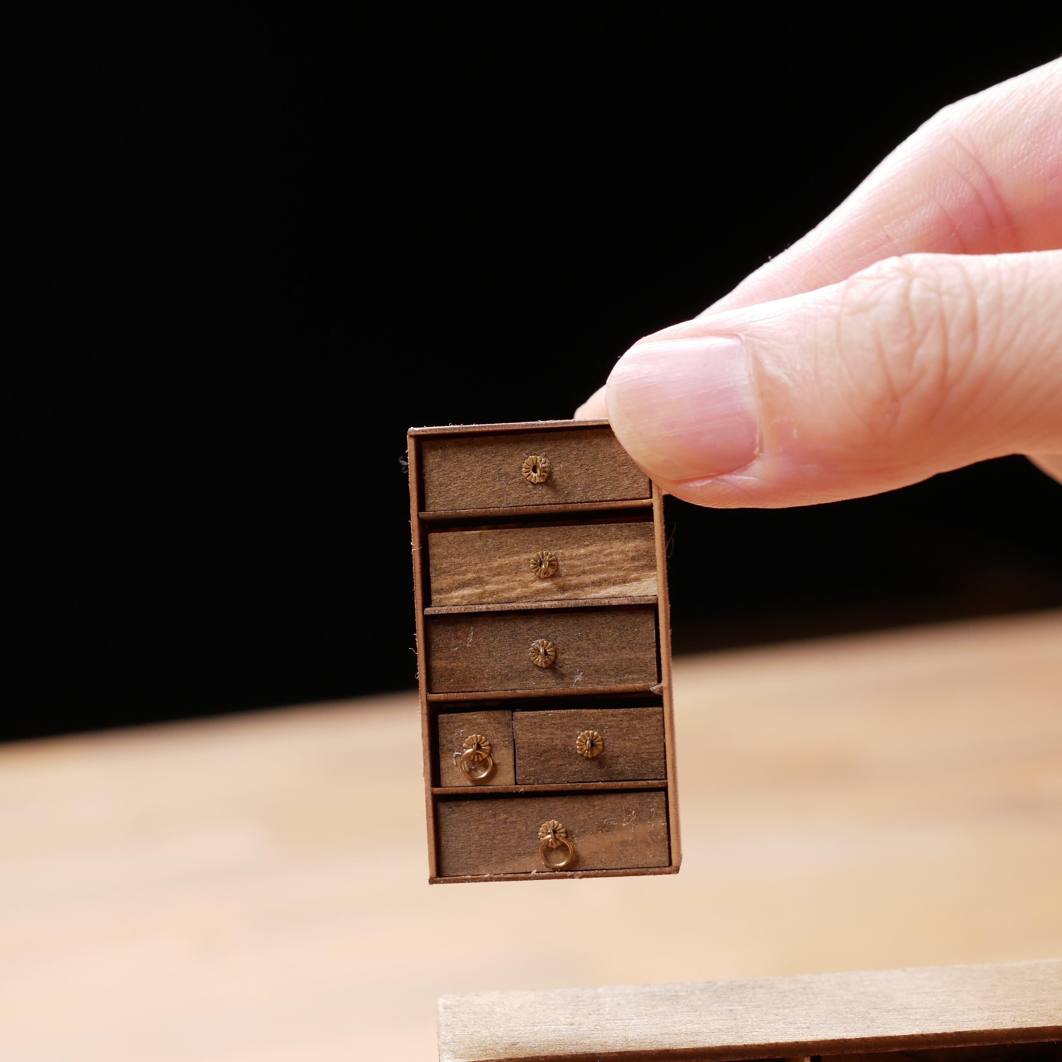 6段の引出しキャビネット L039 ミニチュア ドールハウス 手作りキット miniature dollhouse kit