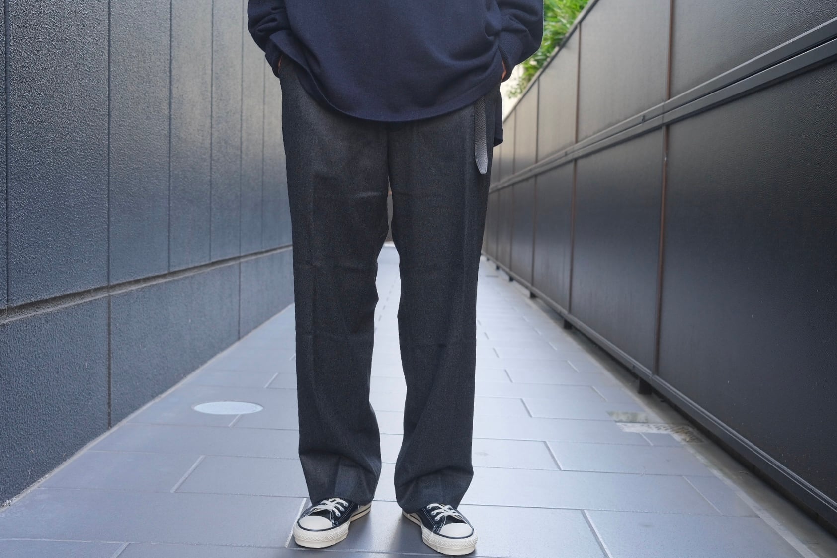 COMOLI(コモリ) / ウールフラノパンツ-CHARCOAL-(C03-03008)