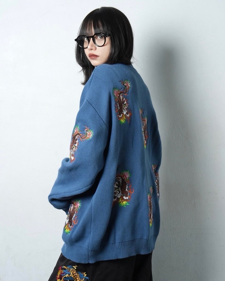 総柄 TIGER knit cardigan/Blue | チュウカタベタイ