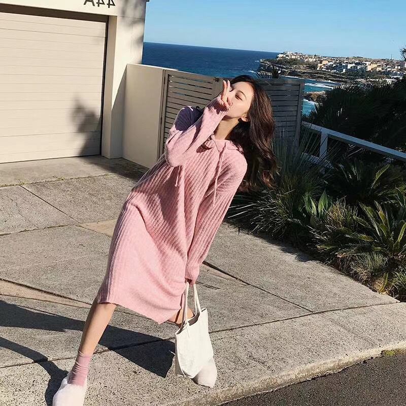 リブニットワンピース