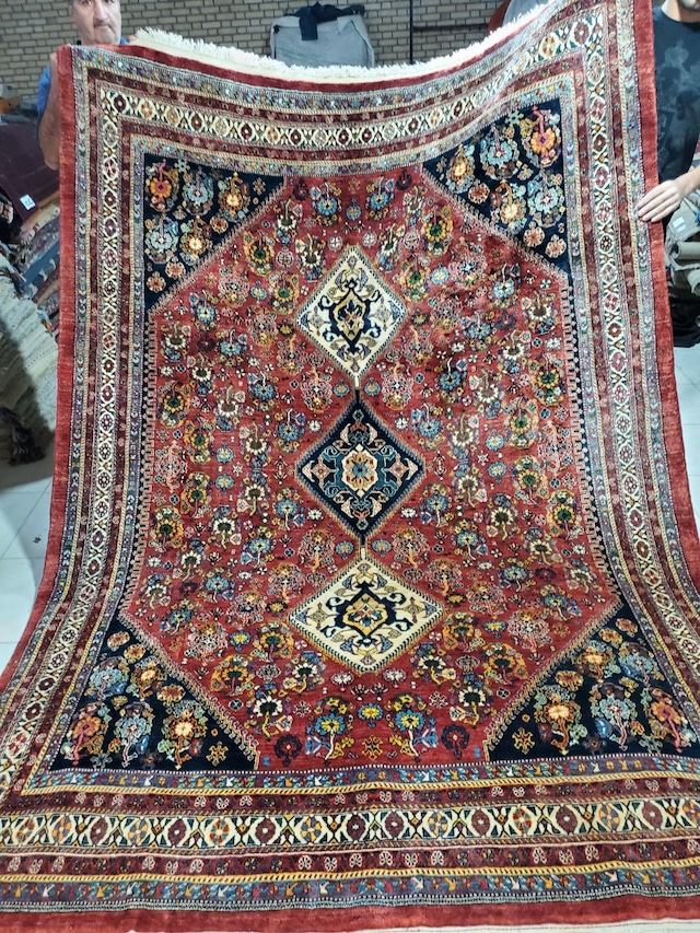 絨毯クエスト48【No.85】 ※現在、こちらの商品はイランに置いてあります。ご希望の方は先ずは在庫のご確認をお願いします。