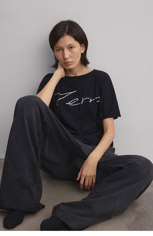 Terrawear アーバンルーズフィット ピグメントダイ スウェットパンツ