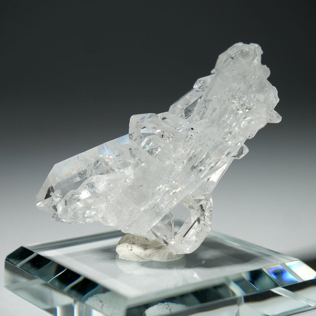 グレー水晶パキスタン産