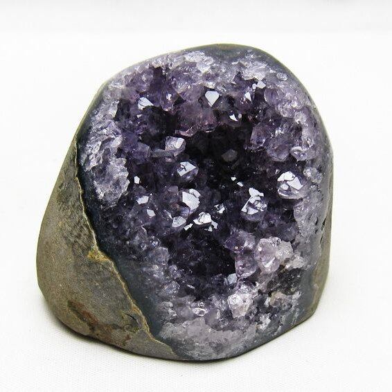 アメジスト クラスター ウルグアイ産 アメジスト 原石 amethyst 一点物 182-8836