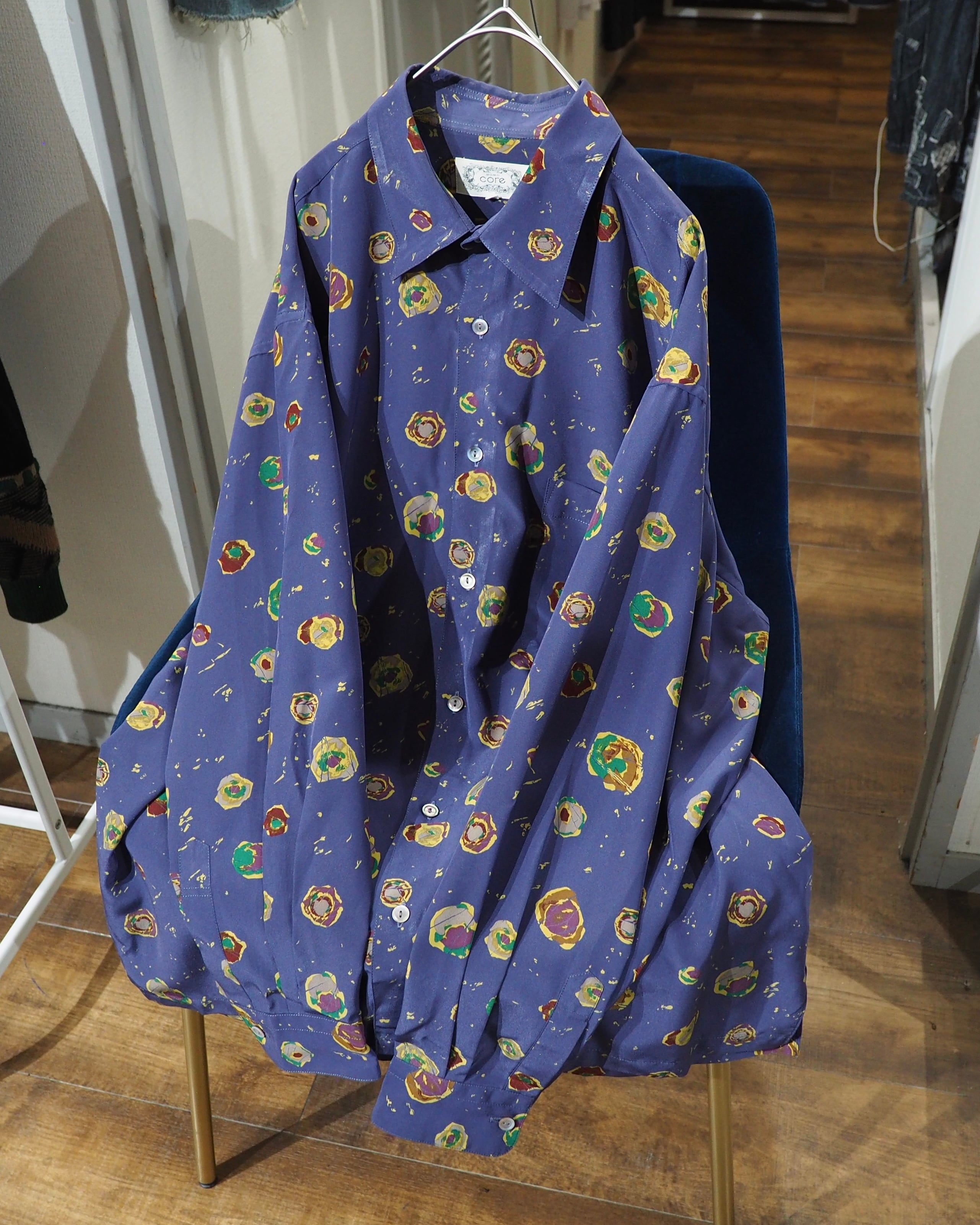 1990s Colorful Popcorn All Over Pattern Vintage Drape Shirt