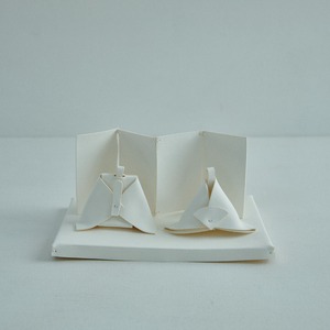 育てる雛人形+革の台座 white