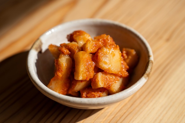 （11/7発送分）腸活カクテキ　辛口 200g　《要冷蔵》