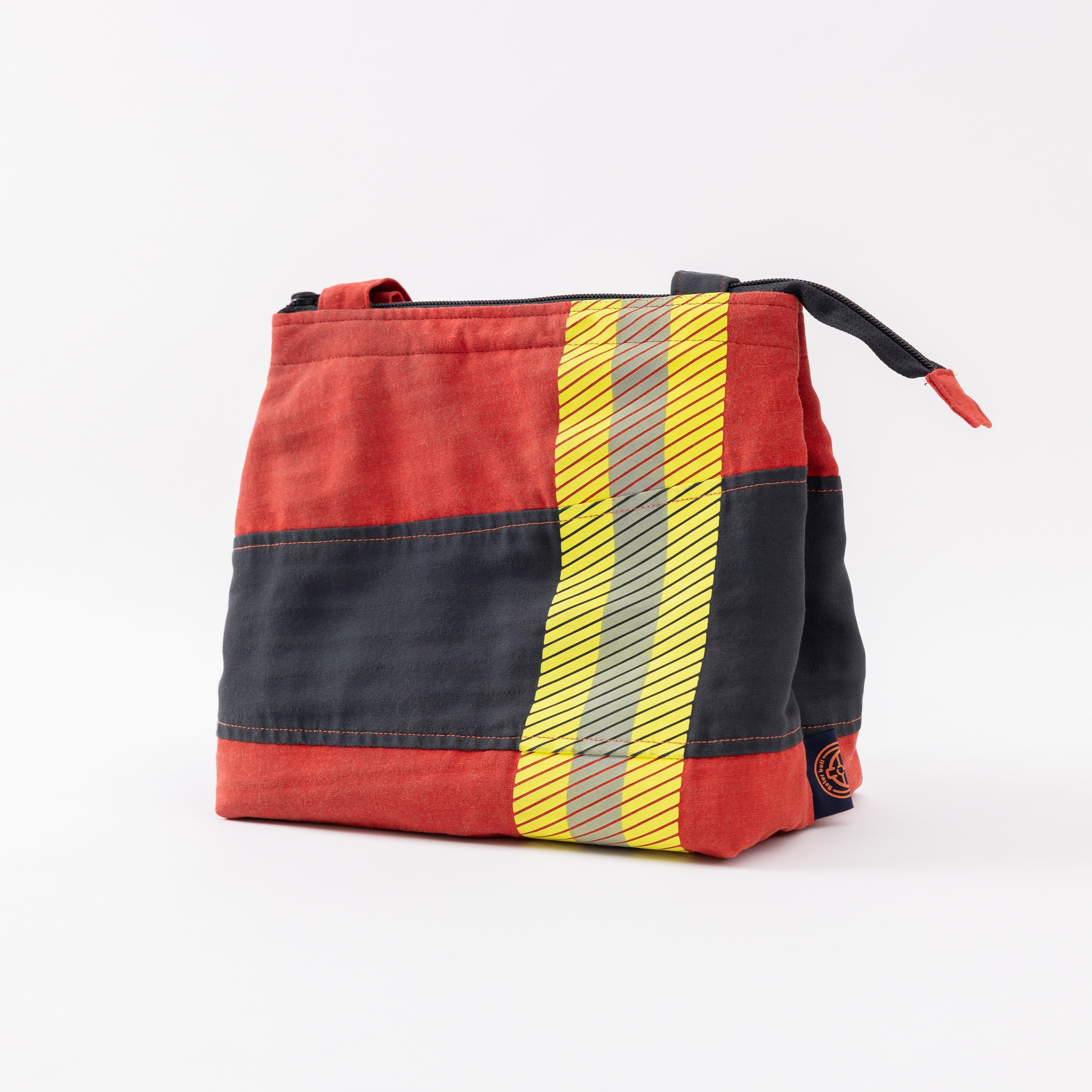 消防防火服 | Retur bull - リターブル | 廃棄消防服を再活用