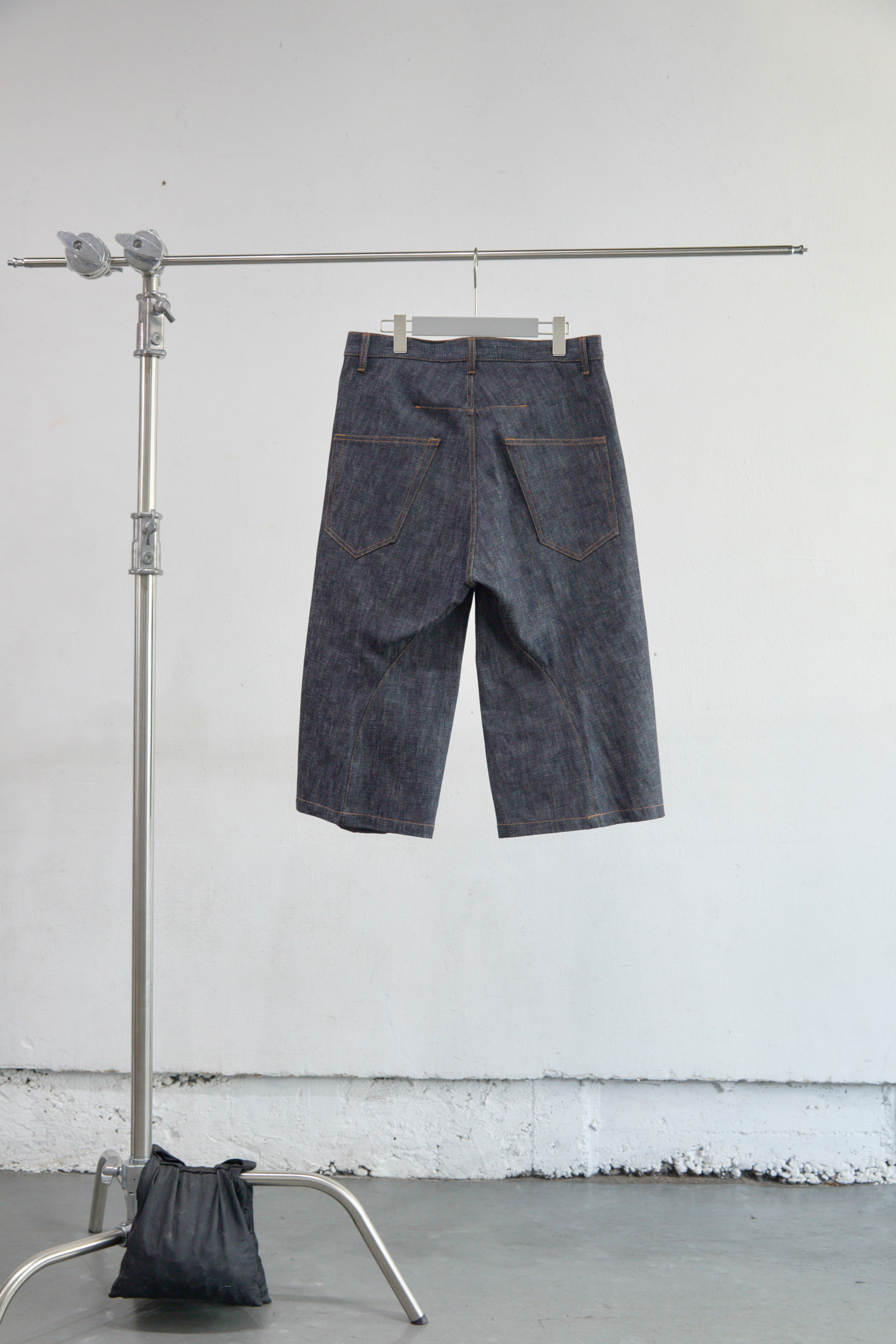 NVRFRGT】3D TWISTED JORTS(RAW INDIGO)〈国内送料無料〉 | STORY