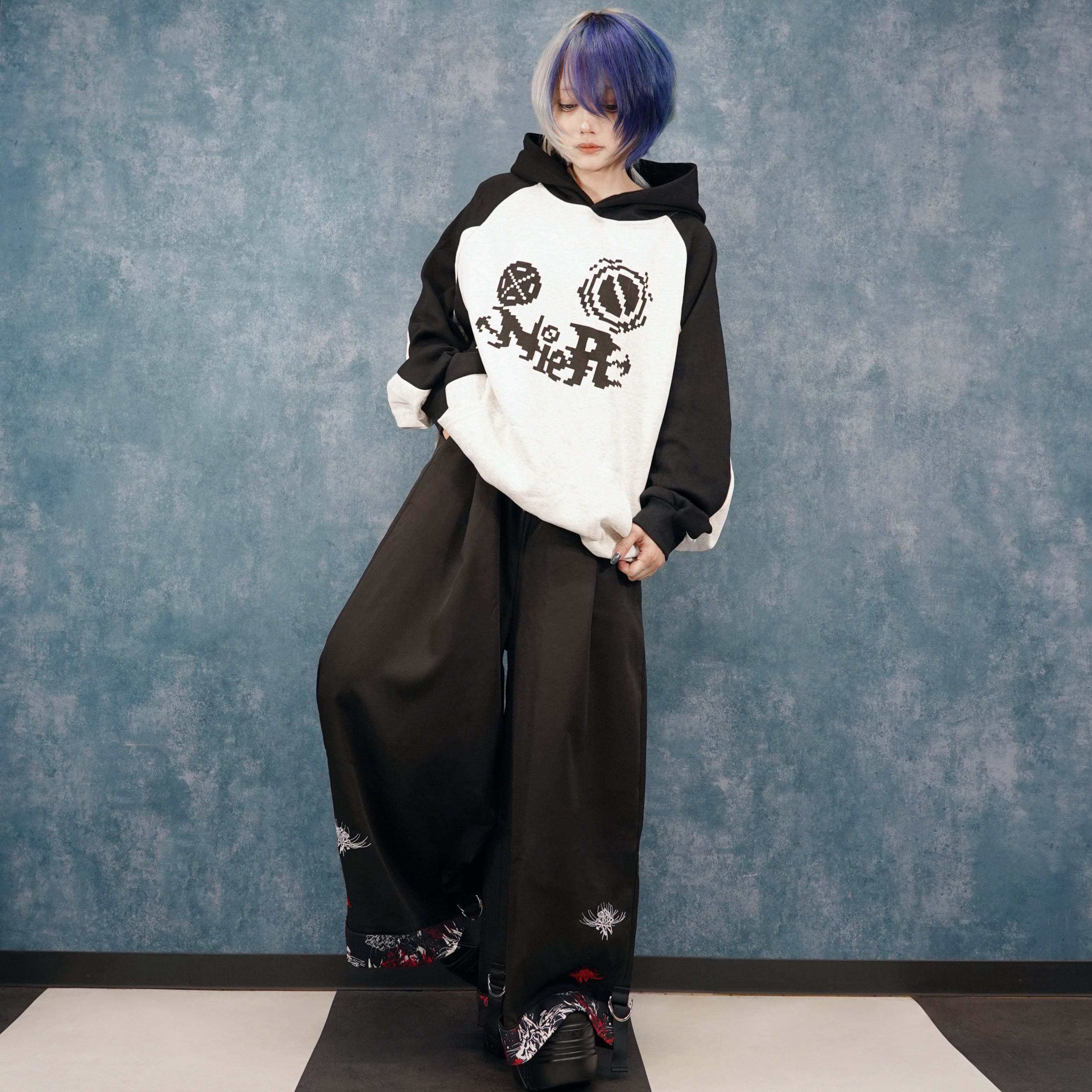 11月限定プレゼント大特価》8BIT風FACE LOGO GRAY×BLACK PARKA | NIER