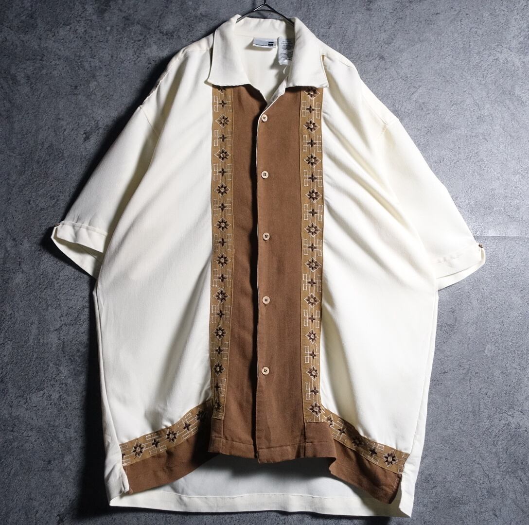 90s “MODERN IMAGES” Ivory & Brown Embroidery & Line Design Shirt