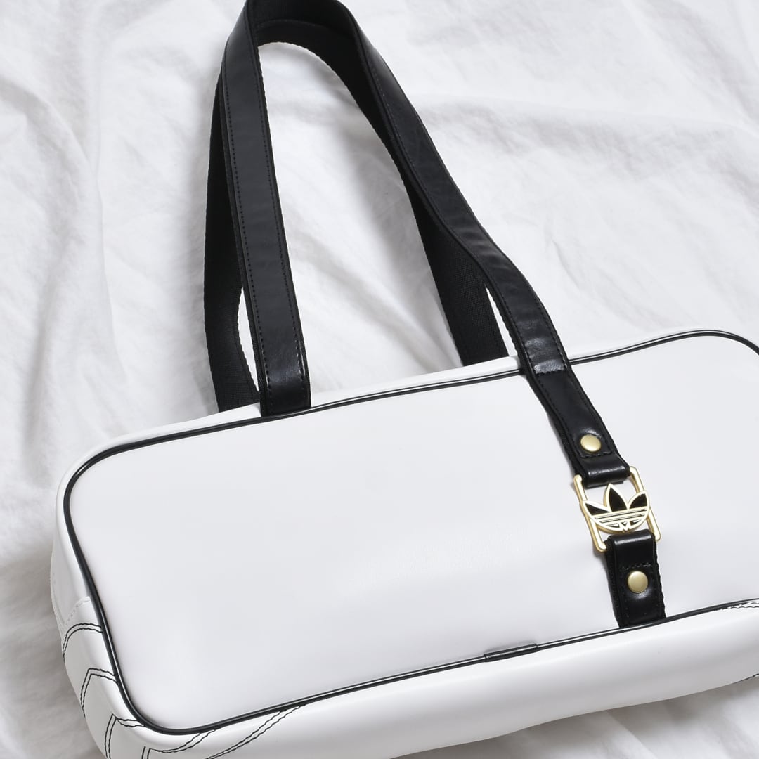 【3/26新着】adidas AIRLINERショルダーバッグホワイト