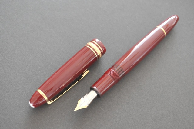 '90s　モンブラン マイスターシュテュック １４６ ボルドー　MONTBLANC MEISTERSTUCK 146　（細字）　14K　　　　　01857