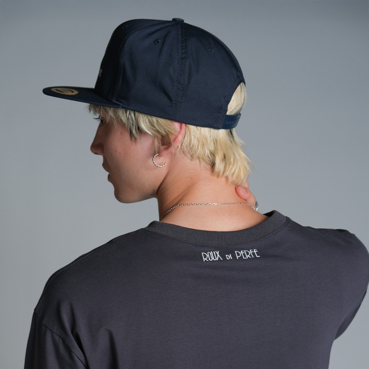 エンブレム×ベーマーク刺繡キャップ