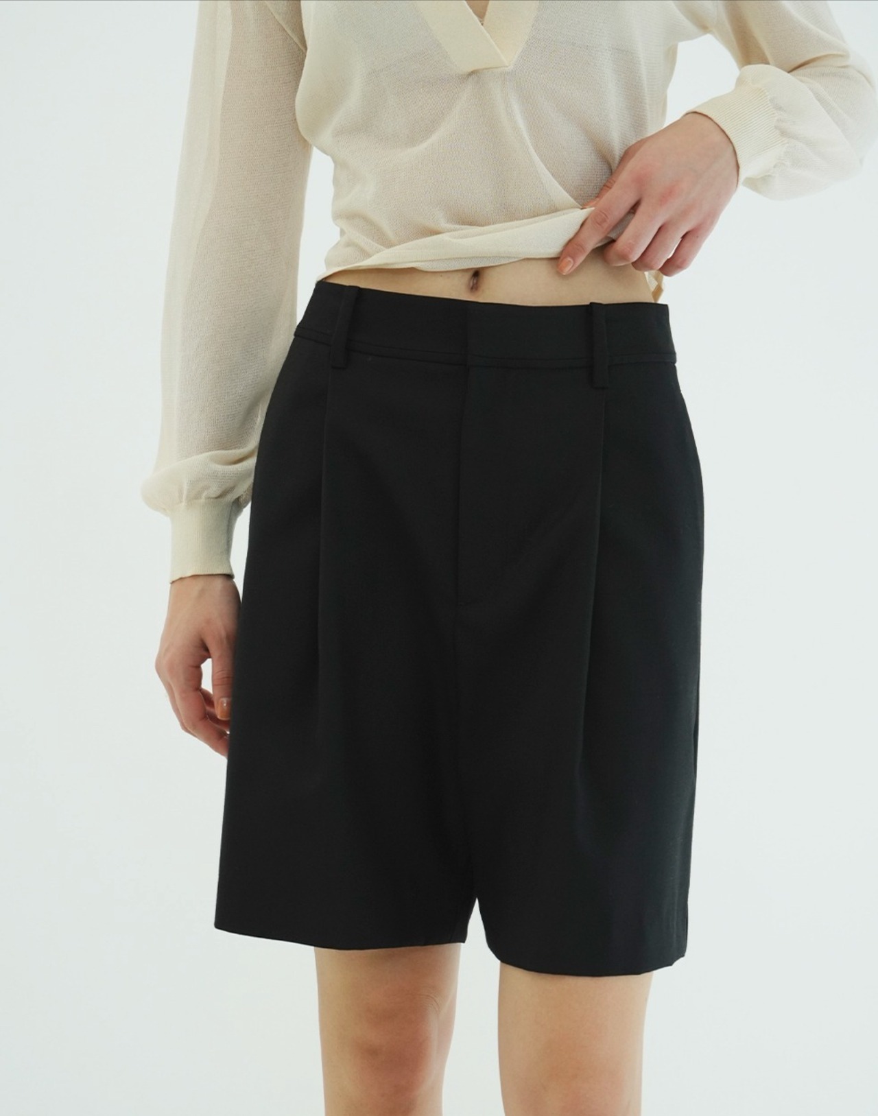 CLANE LOW WAIST HALF PANTS 2色展開