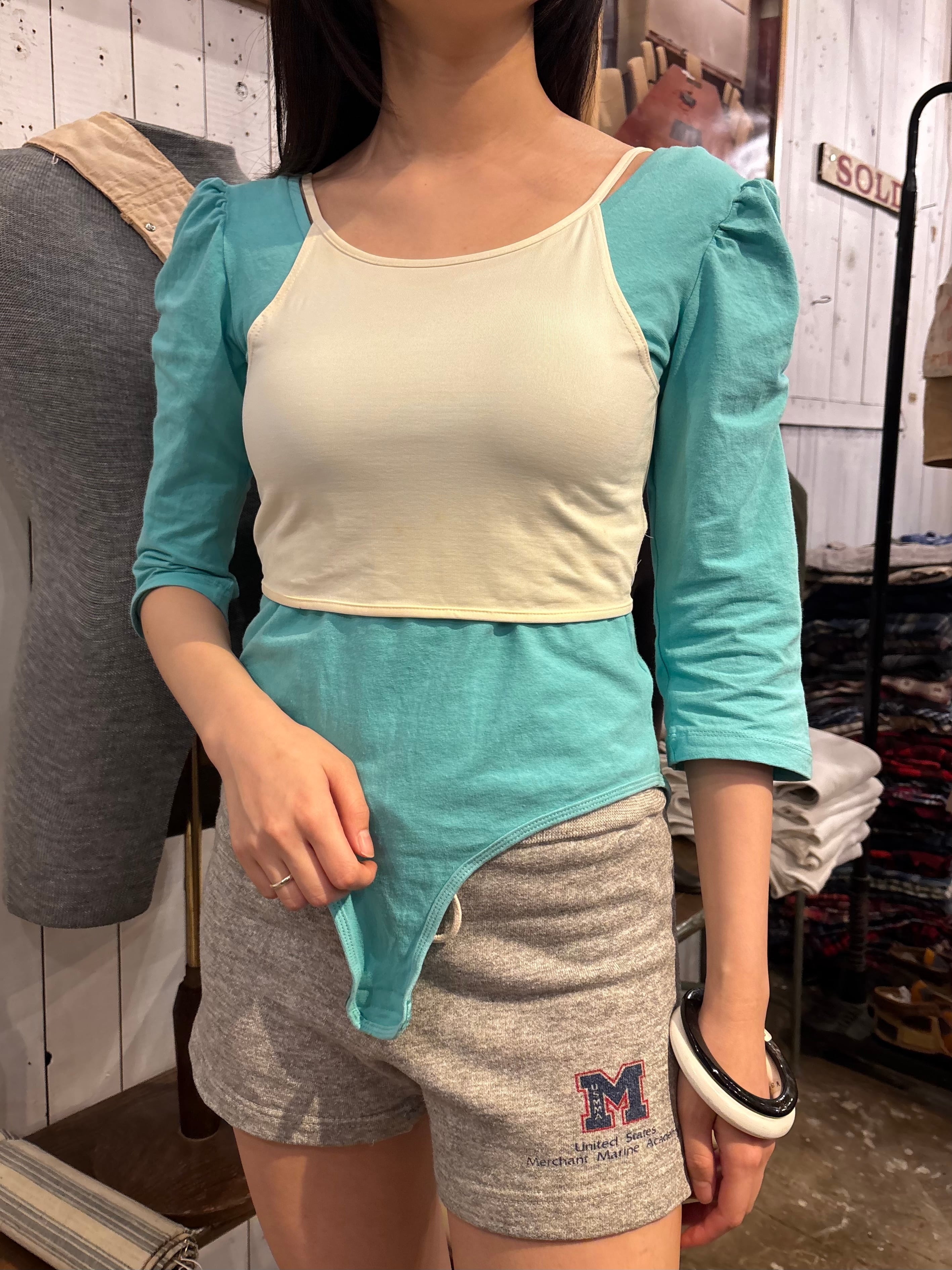 TOPS | JANTIQUES