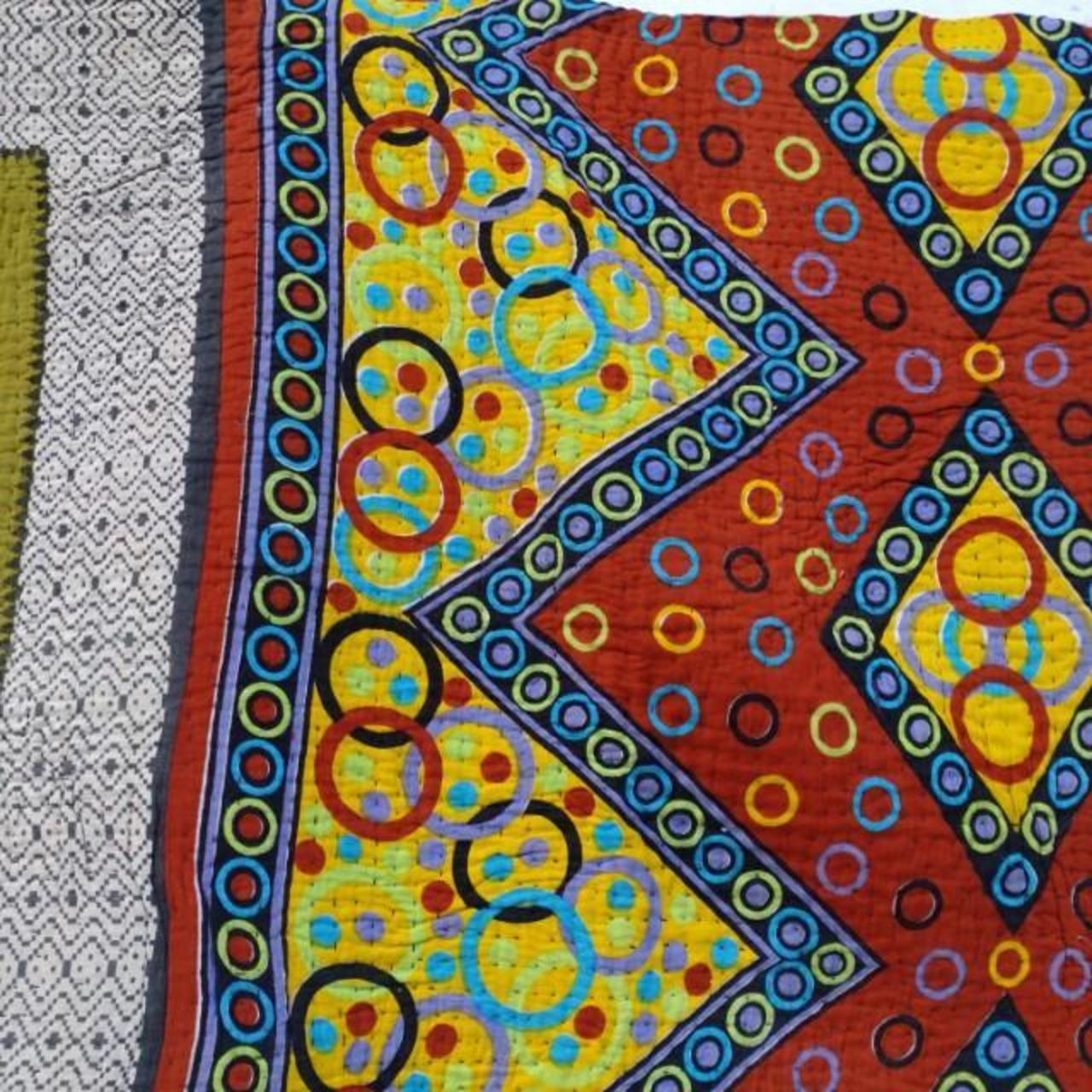 ヴィンテージラリーキルト　20000-3　120×200cm　ベッドカバー　マルチカバー　1点もの　ピンクパープル×カラフルバブル