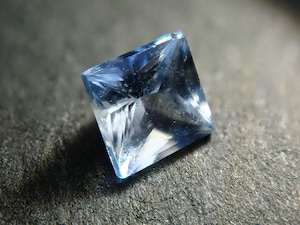 【新商品】スリランカ産アイスブルーサファイア 0.133ct