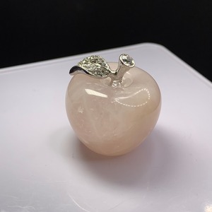 7.とっても可愛い♪ローズクォーツりんごさん♪