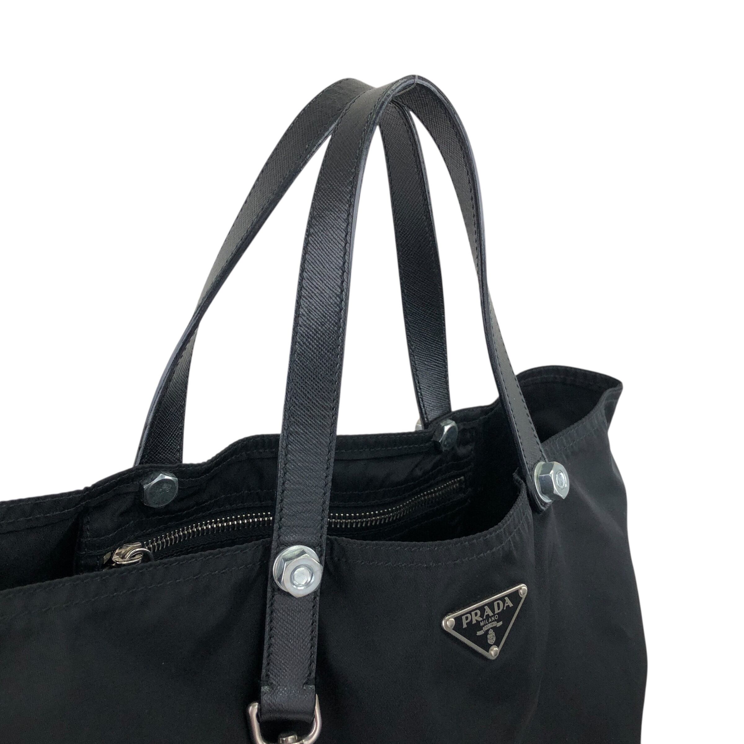 PRADA / トライアングルロゴ ボディバッグ ナイロン ブラック メンズ PRADA - PRADA / トライアングルロゴ ボディバッグ ナイロン ブラック