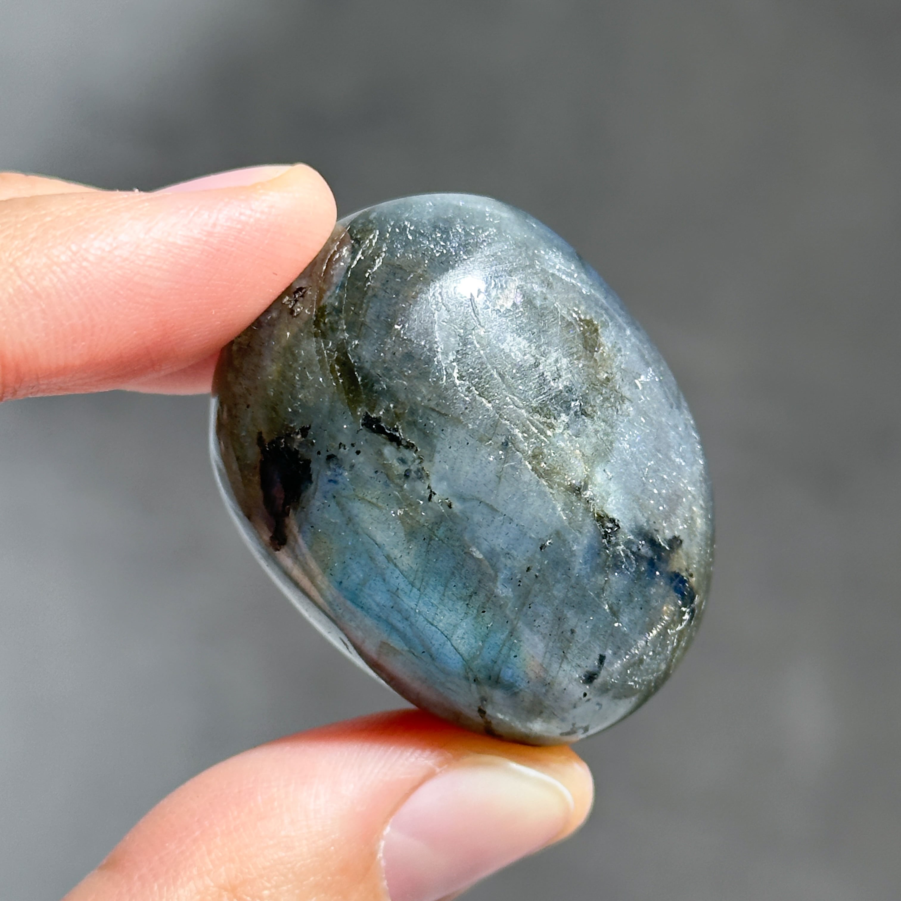特大 パワーストーン  ラブラドライト 直径16cm ラブラドライト パームストーン 02◇ Labradorite ◇天然石・鉱物