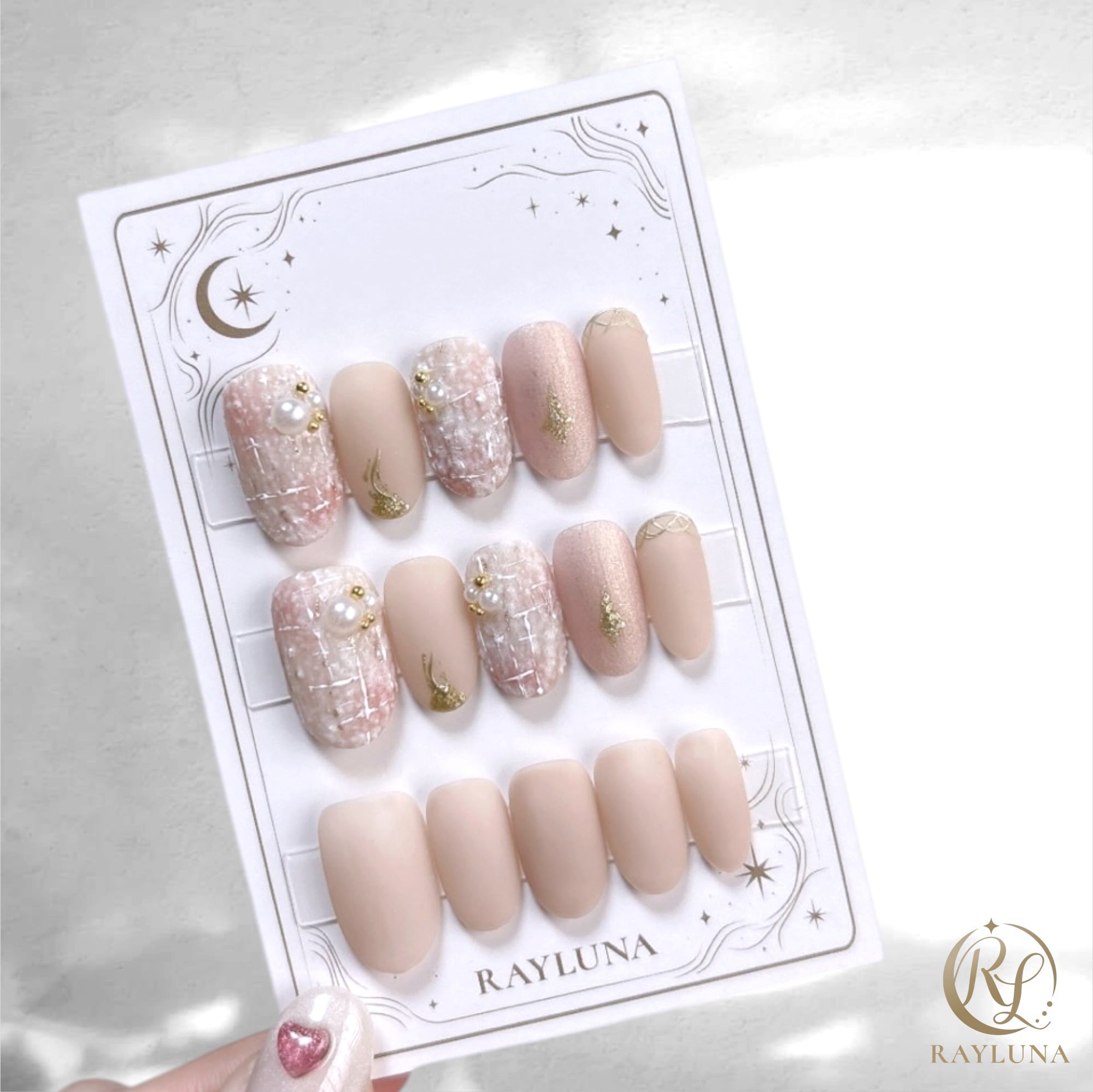 【#954】繰り返し使える【プレミアム】ネイルチップ15枚セット/ミディアム オーバル/XY514