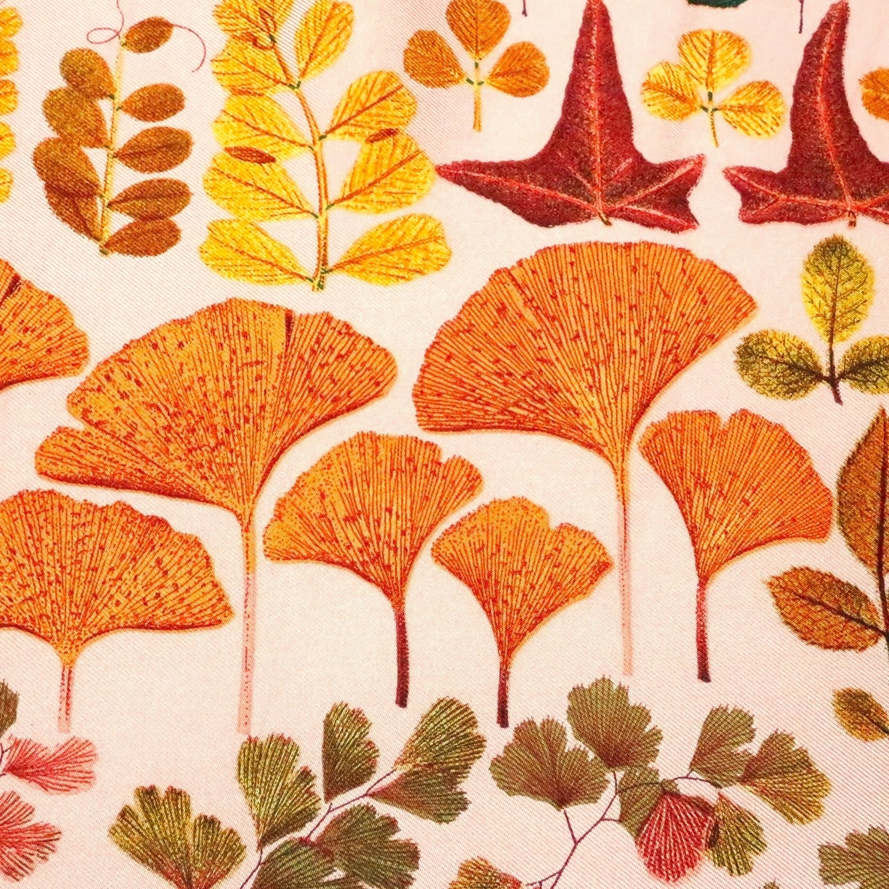 グッチ GUCCI/スカーフ 植物 リーフ カラフル アイボリー クローバー