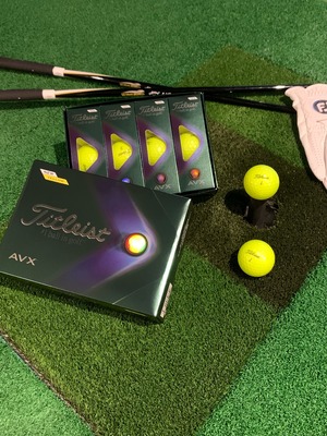 Titleist ゴルフボール AVX 2022 イエロー