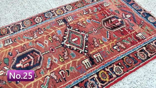絨毯クエスト53【No.25】※現在、こちらの商品はイランに置いてあります。ご希望の方は先ずは在庫のご確認をお願いします。