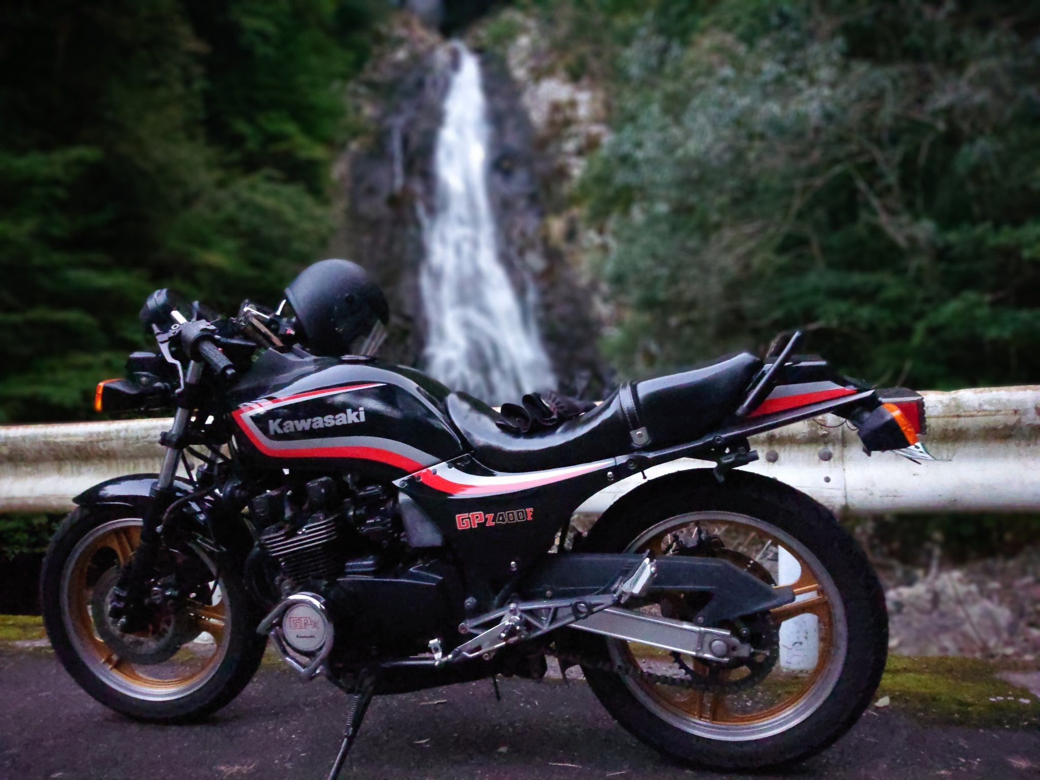 GPZ400F | PAY ID