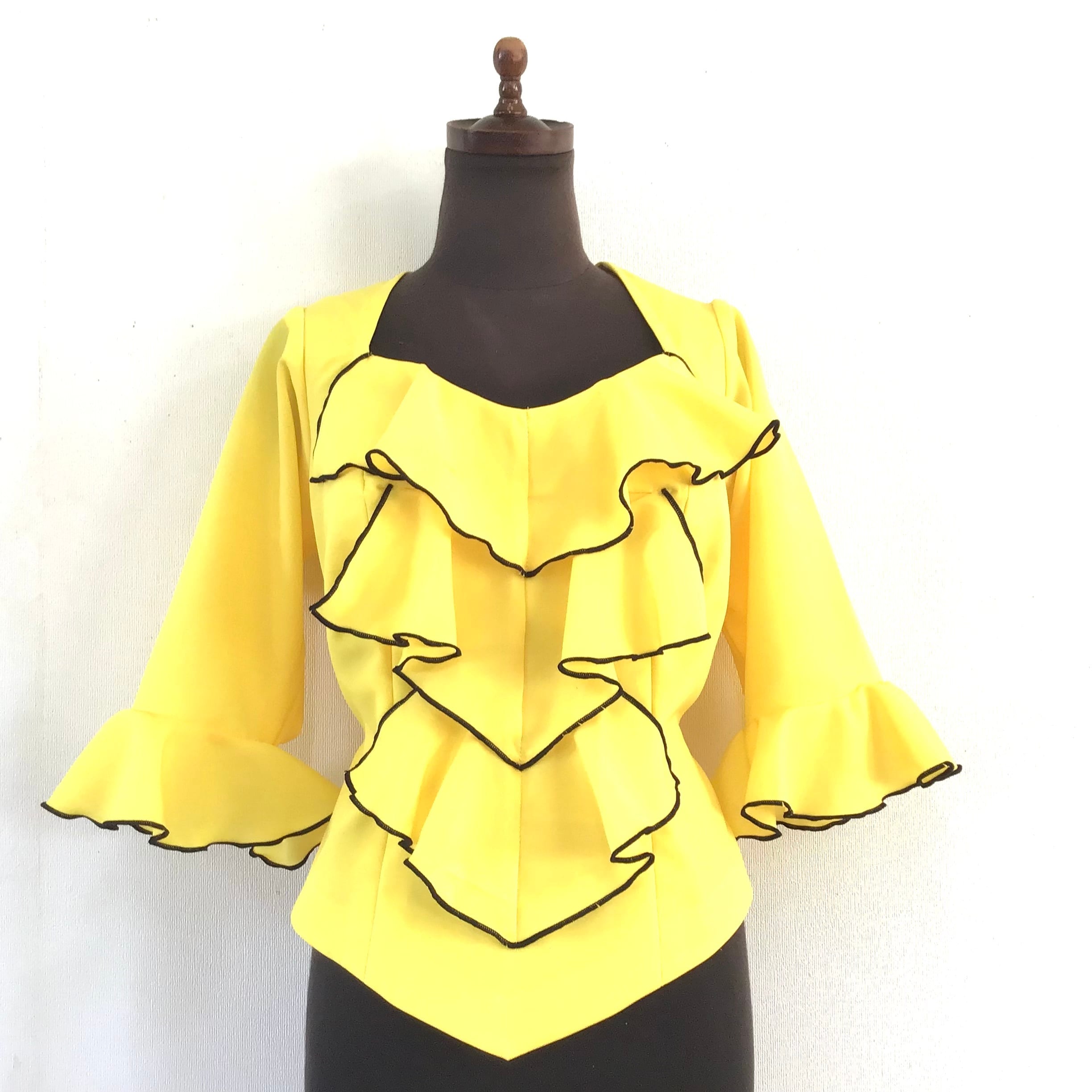 フラメンコ衣装⚫︎水玉　黒×イエロードット　サテン　アメスリ　アトリエ貴美恵 フラメンコ衣装 スカート LLサイズ G282 | アトリエ貴美恵