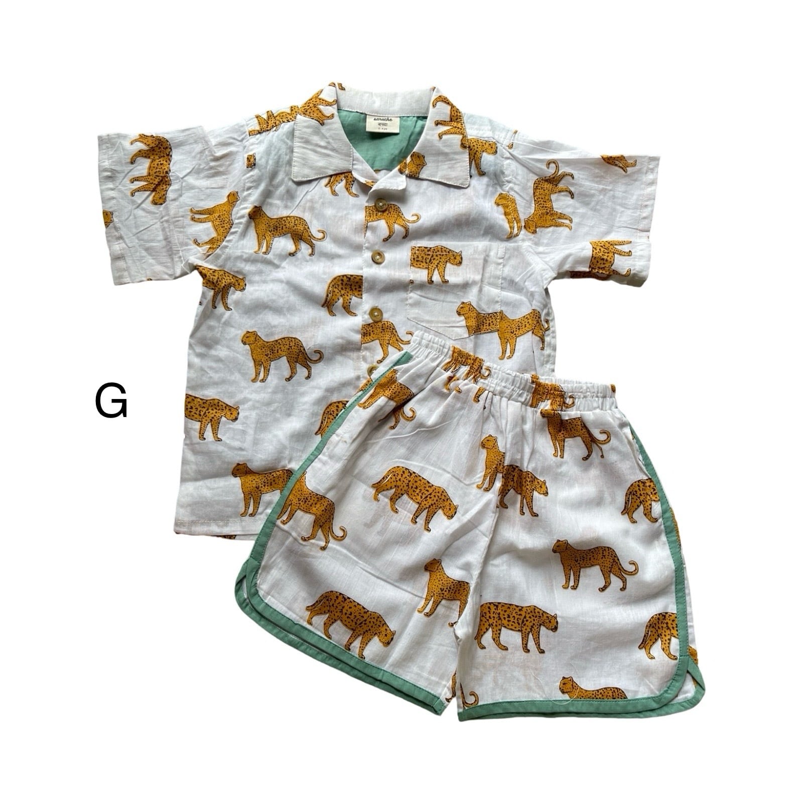 ⭐︎6-7才⭐︎ saruche bacch シャツとショーツのセット