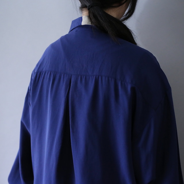 "刺繍" and switching asymmetry design good bi-color over silhouette shirt