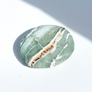 グリーンサードオニキス パームストーン21◇ Green Sardonyx ◇天然石・鉱物・パワーストーン