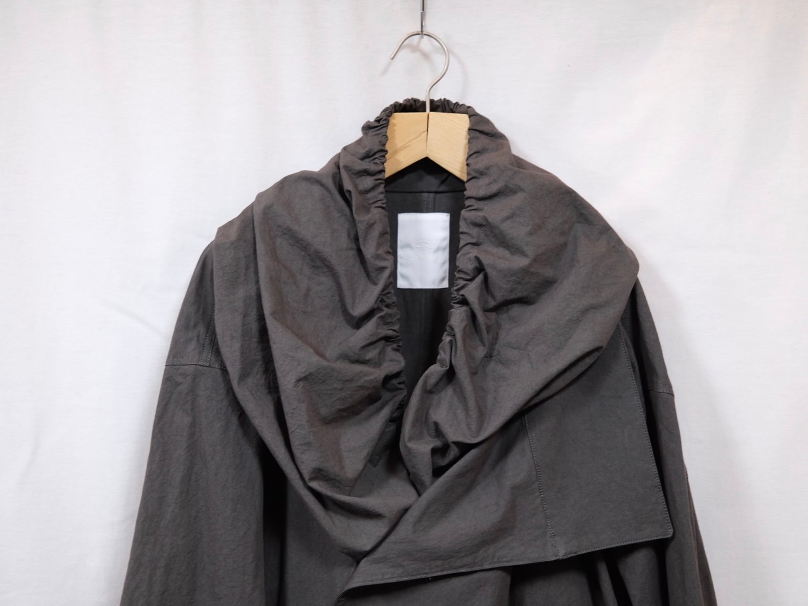 WHOWHAT”LAYERED PARACHUTE JACKET CHARCOAL GRAY” | Lapel online store  powered by BASE