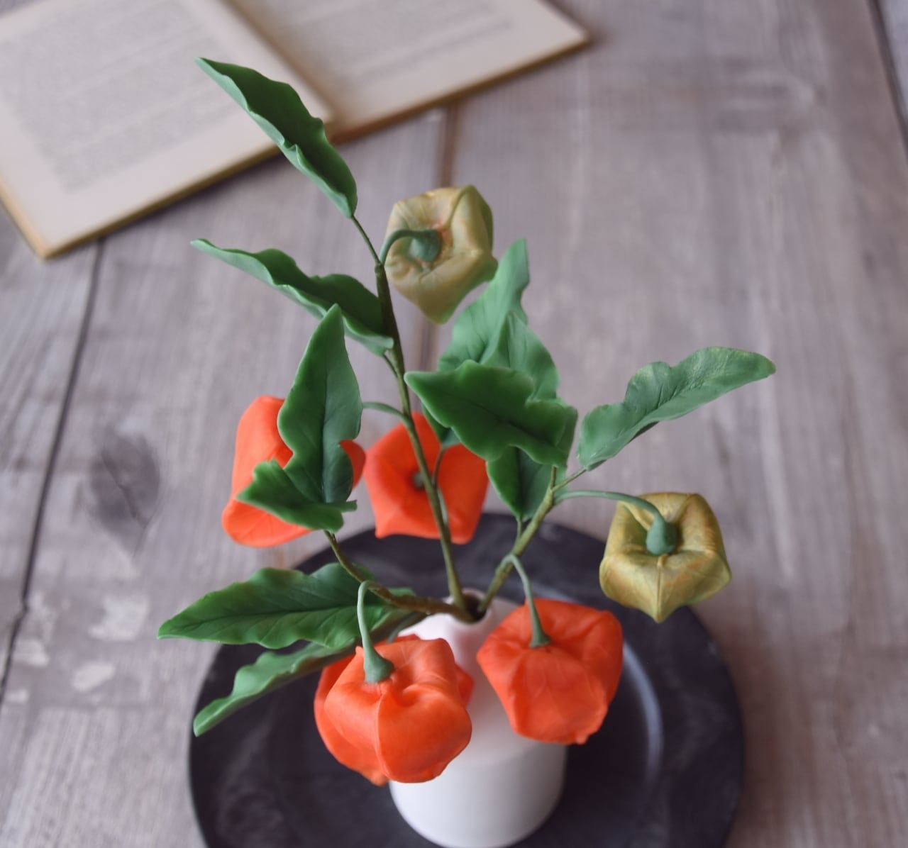 ◇粘土のお花◇ ホオズキ（鬼灯）【波佐見焼】 ロッタベース