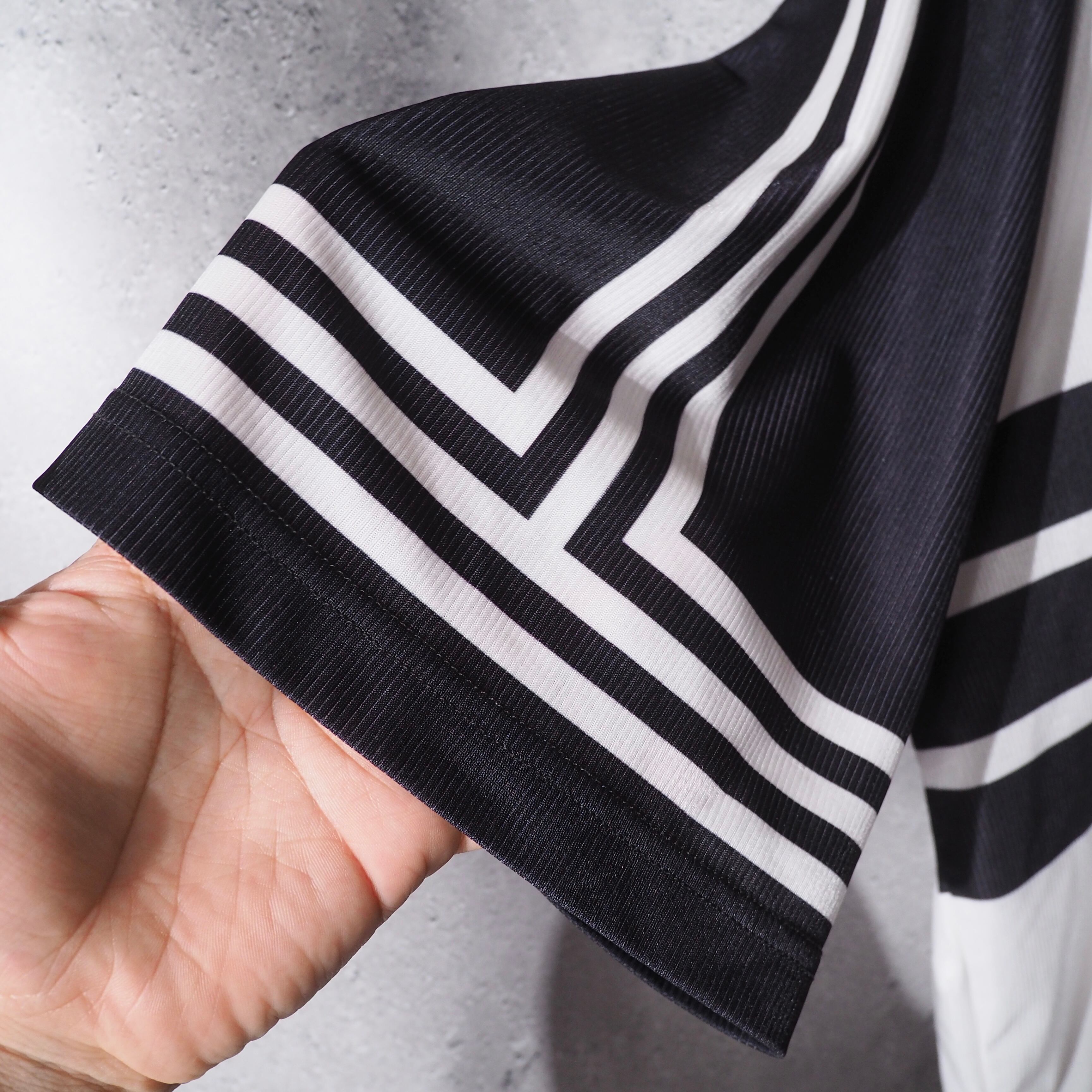 1990s " Old adidas " Monotone Line Design Vintage Loose Game Shirt