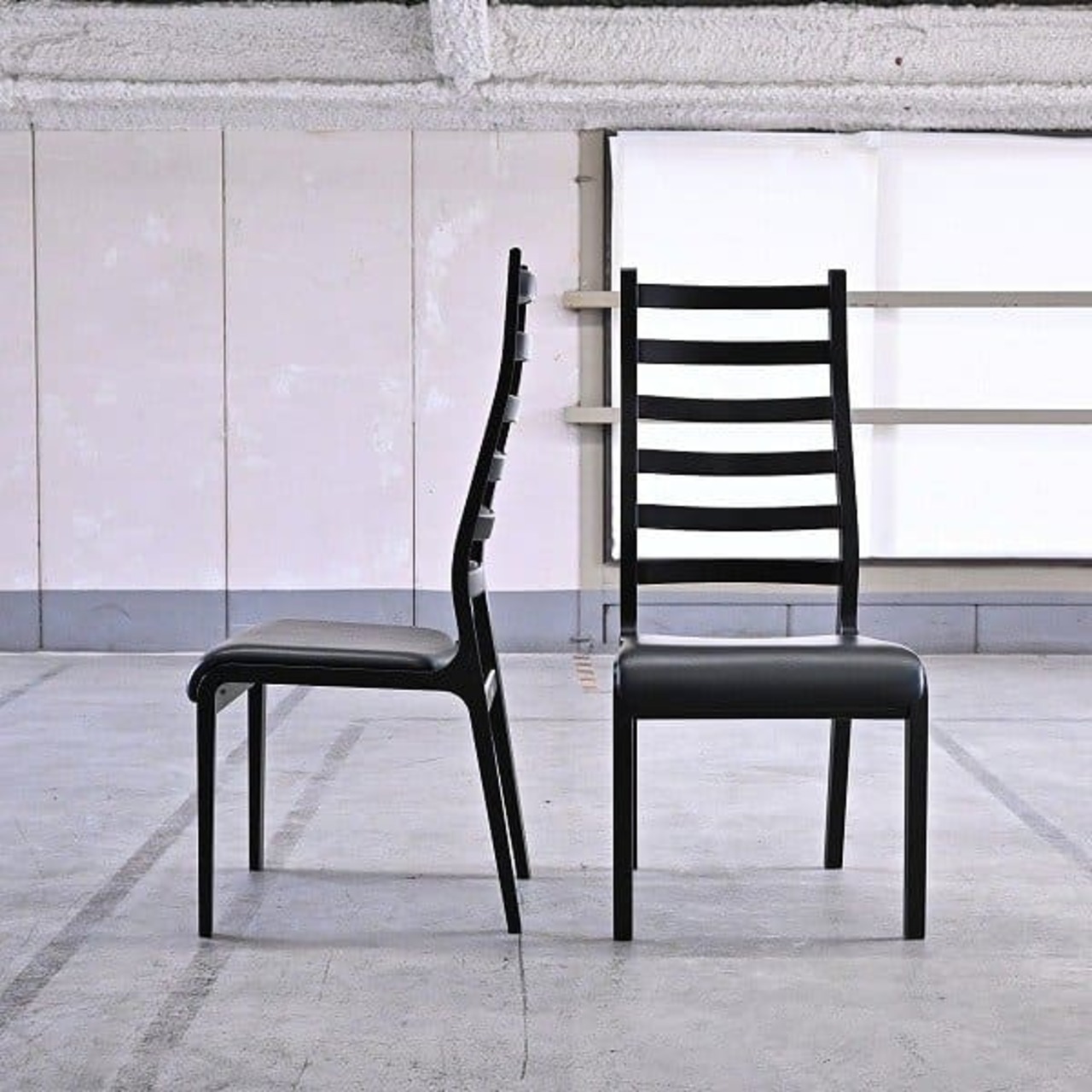 天童木工 ラダーバックチェア2脚セットb 菅沢光政 サペリ材 レザー ブラック ハイバック ダイニング モダン はしご 椅子 食卓 Tendo【中古家具/中古インテリア/USED家具ユーズド家具/リサイクル】