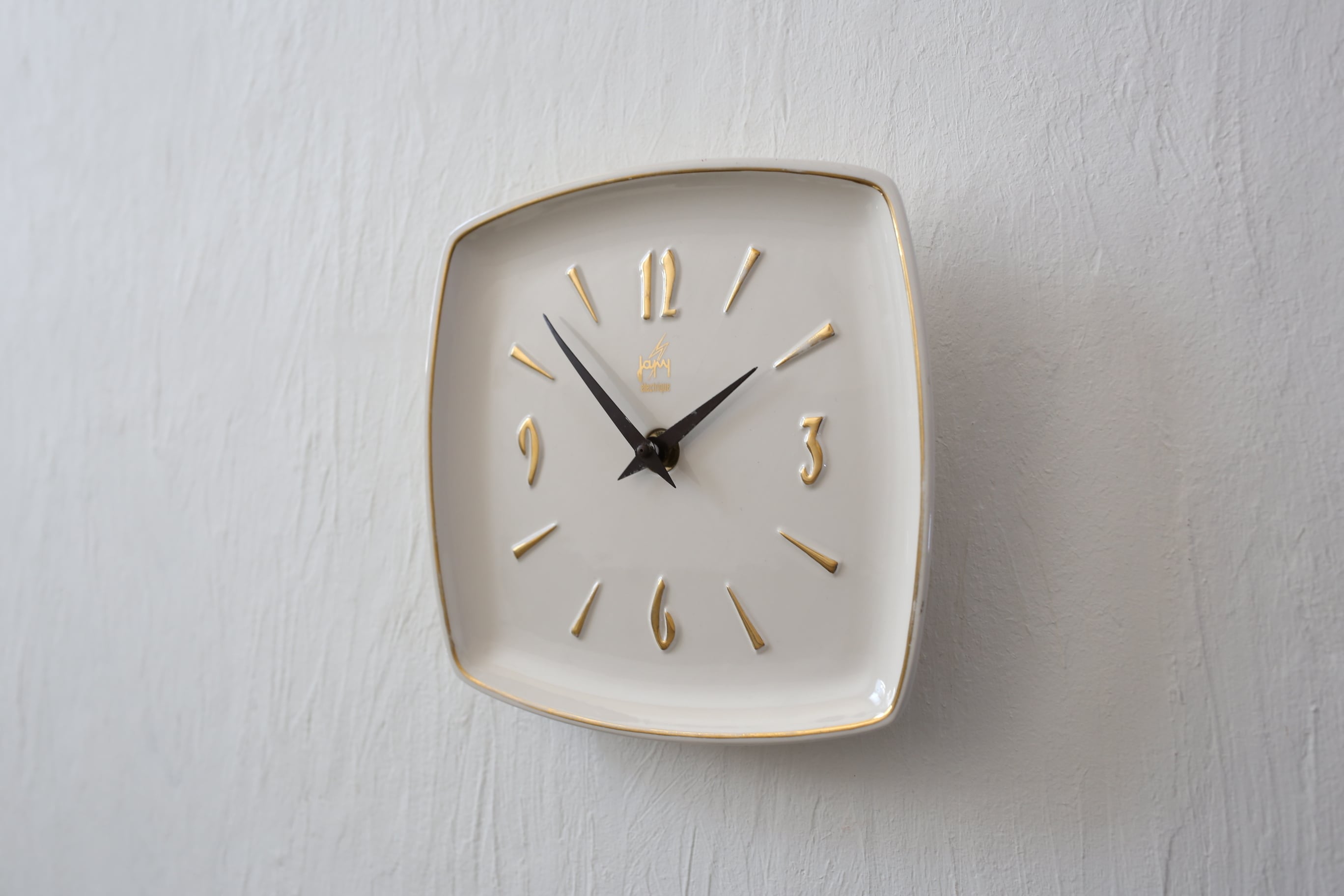 フランス アンティーク ヴィンテージ JAPY 陶器 壁掛け時計 アイボリー